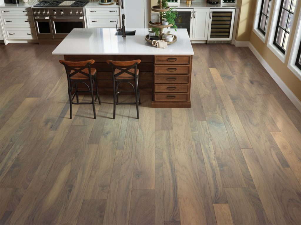 Mixed-width wood floor (courtesy of Shaw)